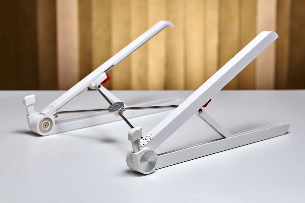 Buyer's Guide - Laptop Stands for Your Home Office